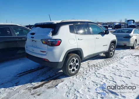 2022 Jeep Compass Trailhawk 4X4 из США, поврежденный, VIN 3C4NJDDB2NT115702